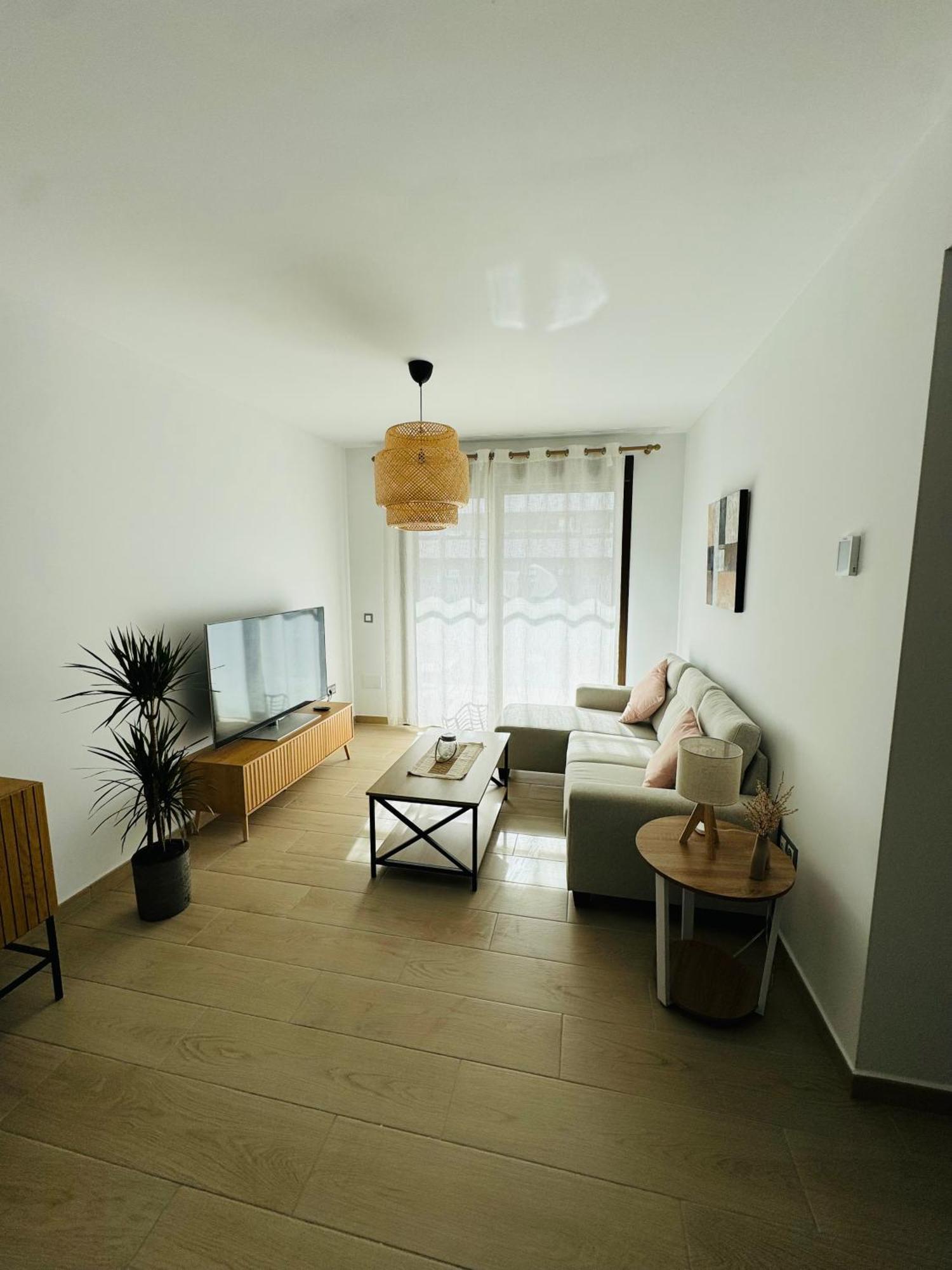 Apartamento Parking Privado! Sol Y Mar Tu Hogar En La Costa Estepona Exterior foto