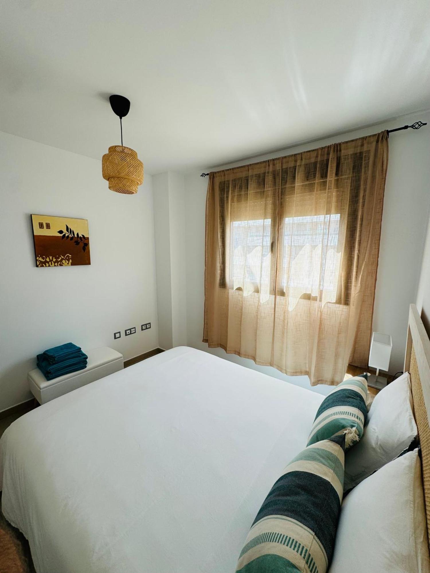 Apartamento Parking Privado! Sol Y Mar Tu Hogar En La Costa Estepona Exterior foto
